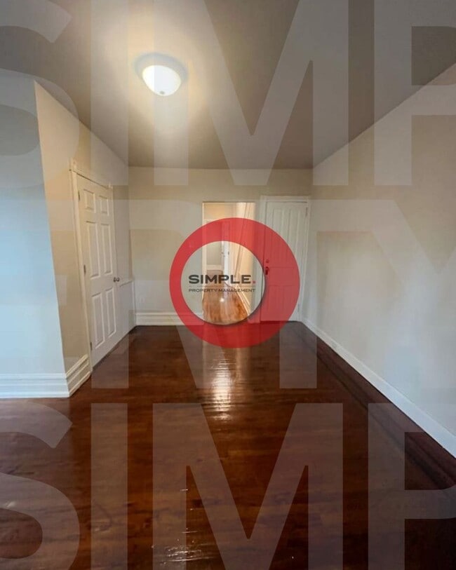 Building Photo - 522 N Charlotte St