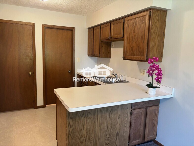 Building Photo - 4679 Sorrel Point