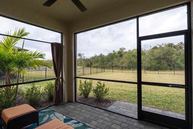 Building Photo - 3 Bedrooms | 2 Bathrooms | 2-Car Garage | Biscayne Landing – Gated Community