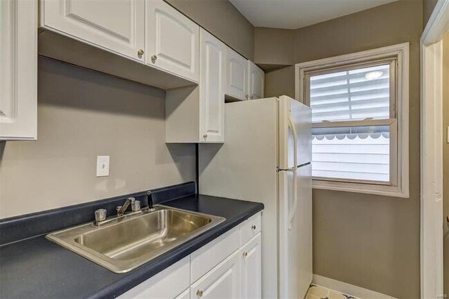 Building Photo - Fantastic 2bd/1ba home! Coming soon!
