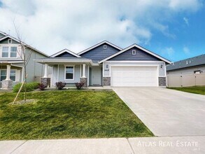 Building Photo - 3007 N Cherry Grove Way