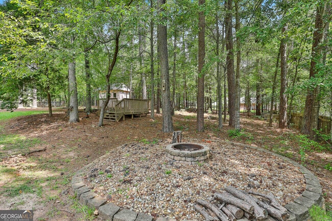 Building Photo - 101 Pepperwood Dr