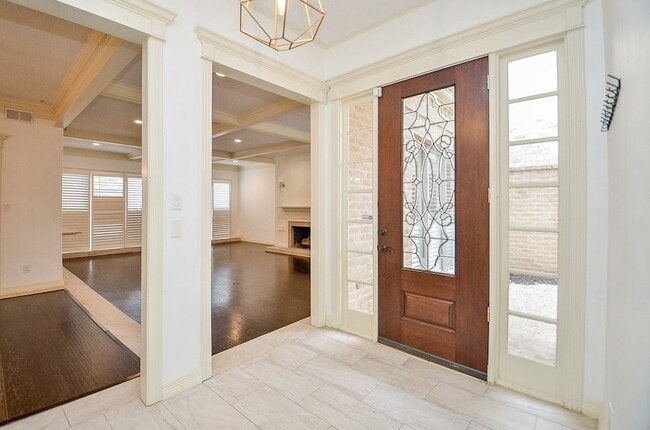 Building Photo - 44 Bayou Pointe Dr