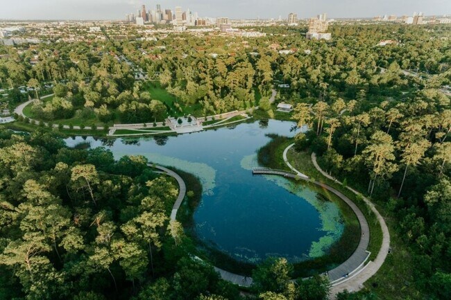 Building Photo - 160 Birdsall St