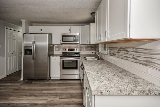 Building Photo - 4792 NC-73