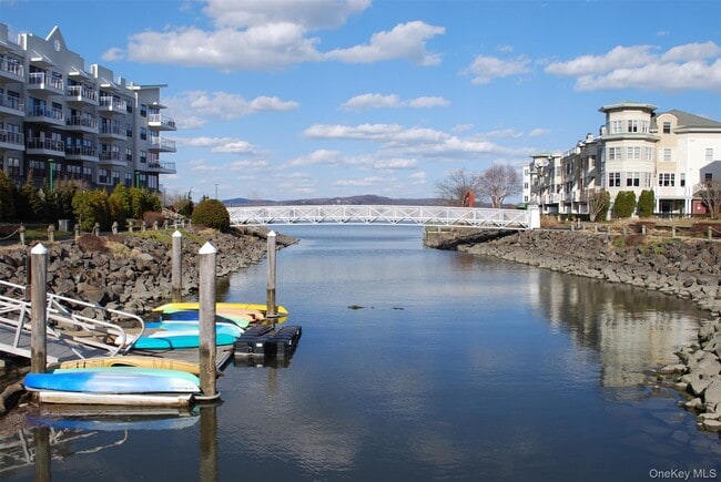 Building Photo - 3106 Leeward Dr