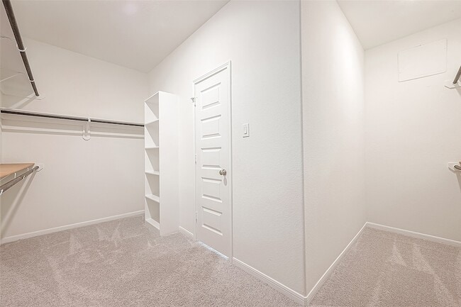 Building Photo - 3111 Trishelle Ct