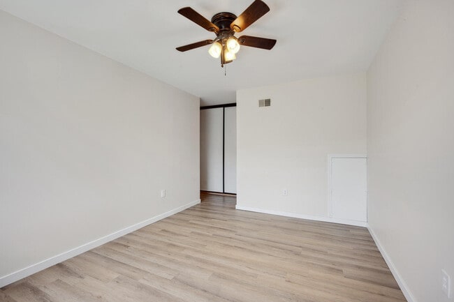 Building Photo - 4634 Conwell Dr