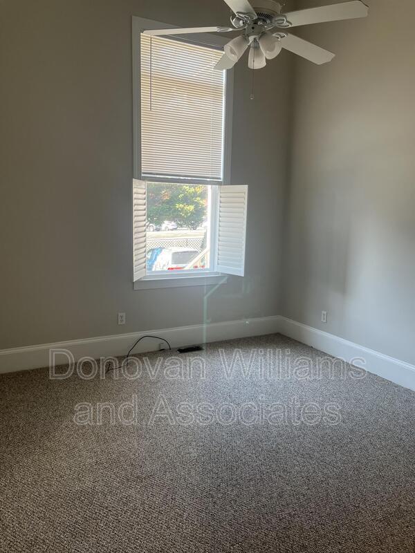 Building Photo - 135 E Wilson Ave