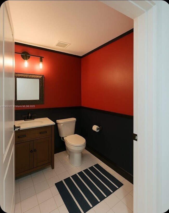 Building Photo - 1627 SW 37th Ave