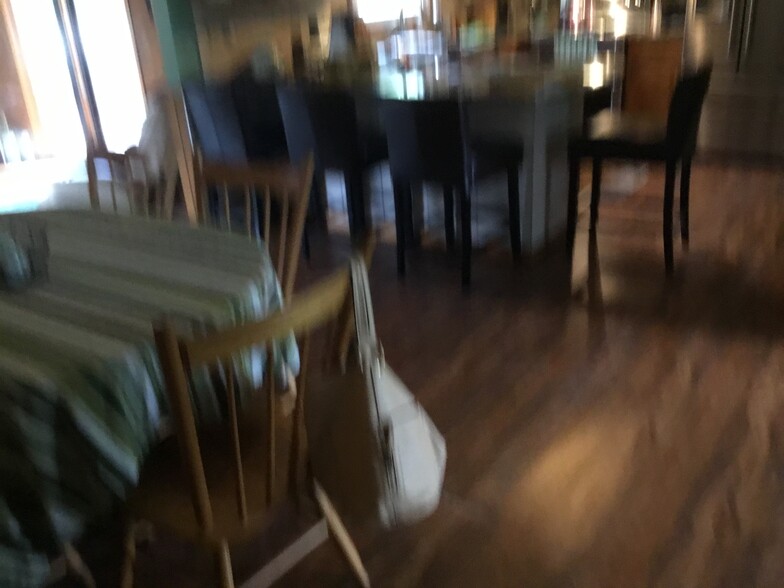 Kitchen - 1405 Kings Rd