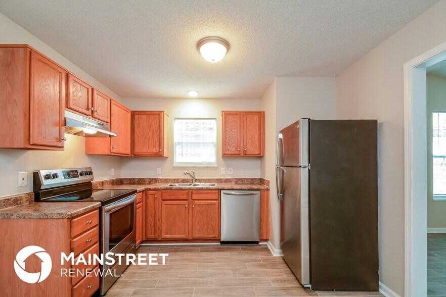 Building Photo - 511 Cotton Ave