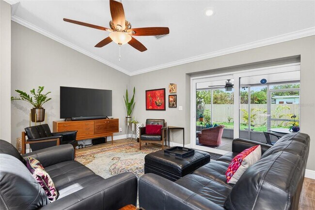 Building Photo - 4420 Porpoise Dr SE