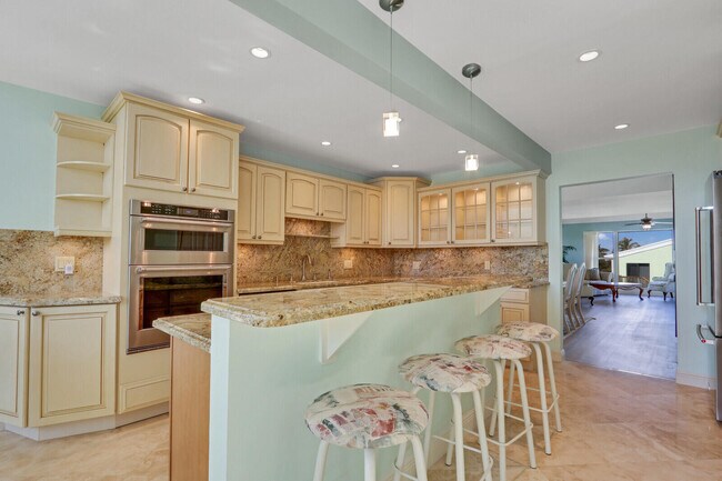 Primary Photo - 2051 NE Ocean Blvd