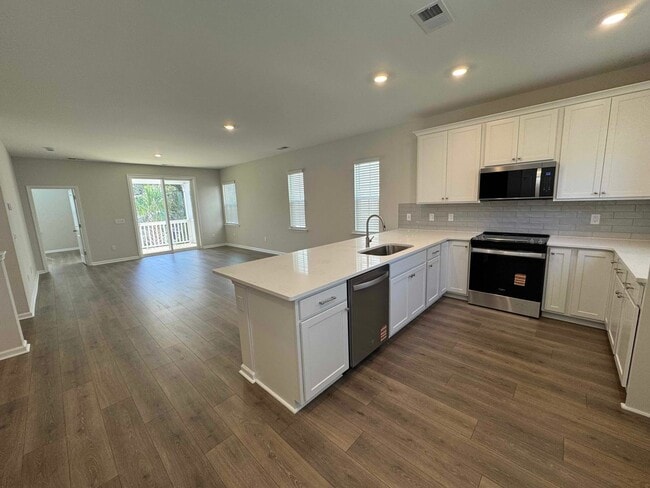 Building Photo - 4 Bedroom Home at Bailey's Cove on Hilton Head Island | Small footprint. Big island life.