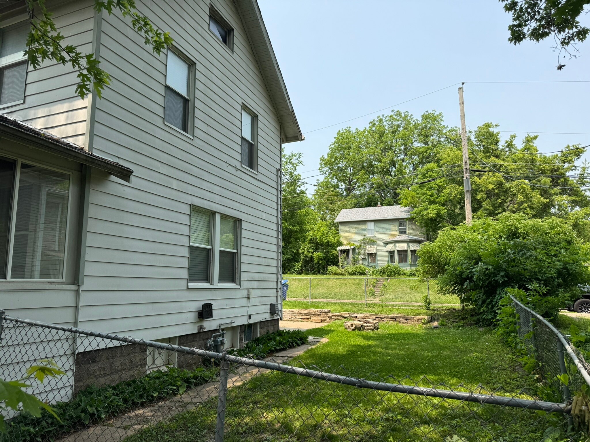 Building Photo - 1018 Arlington Ct