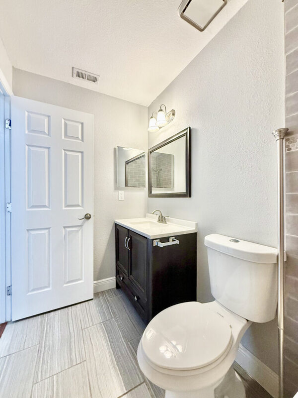 Building Photo - 6475 Cedarbrook Dr