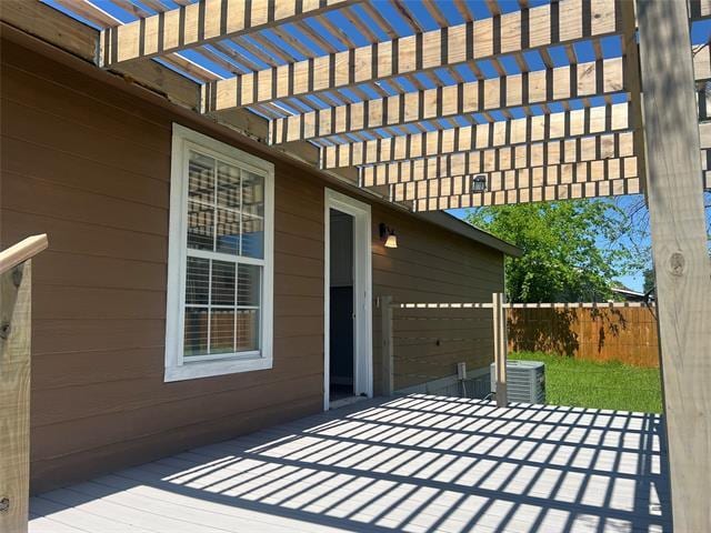 Building Photo - 119 Hillside Beach Dr