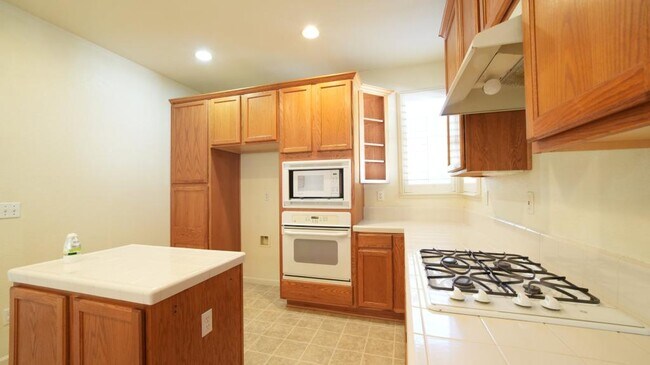 Building Photo - 10315 Berryessa Dr