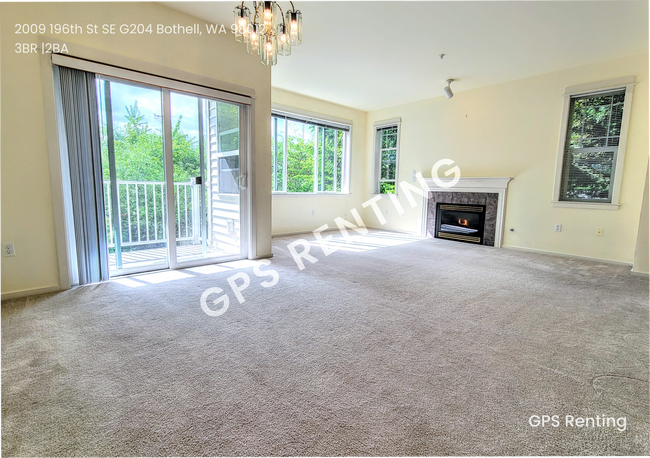 Building Photo - Beautiful Home in the Desirable Tambar Com...