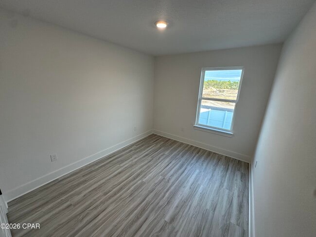 Building Photo - 280 Phillips Blf Ave