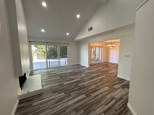 Building Photo - 29432 Dry Dock Cv