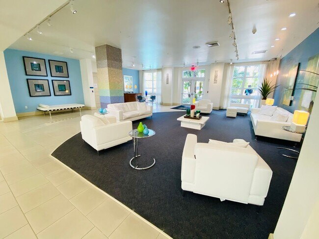 Building Photo - Spacious 2-bedroom apartment in full servi...