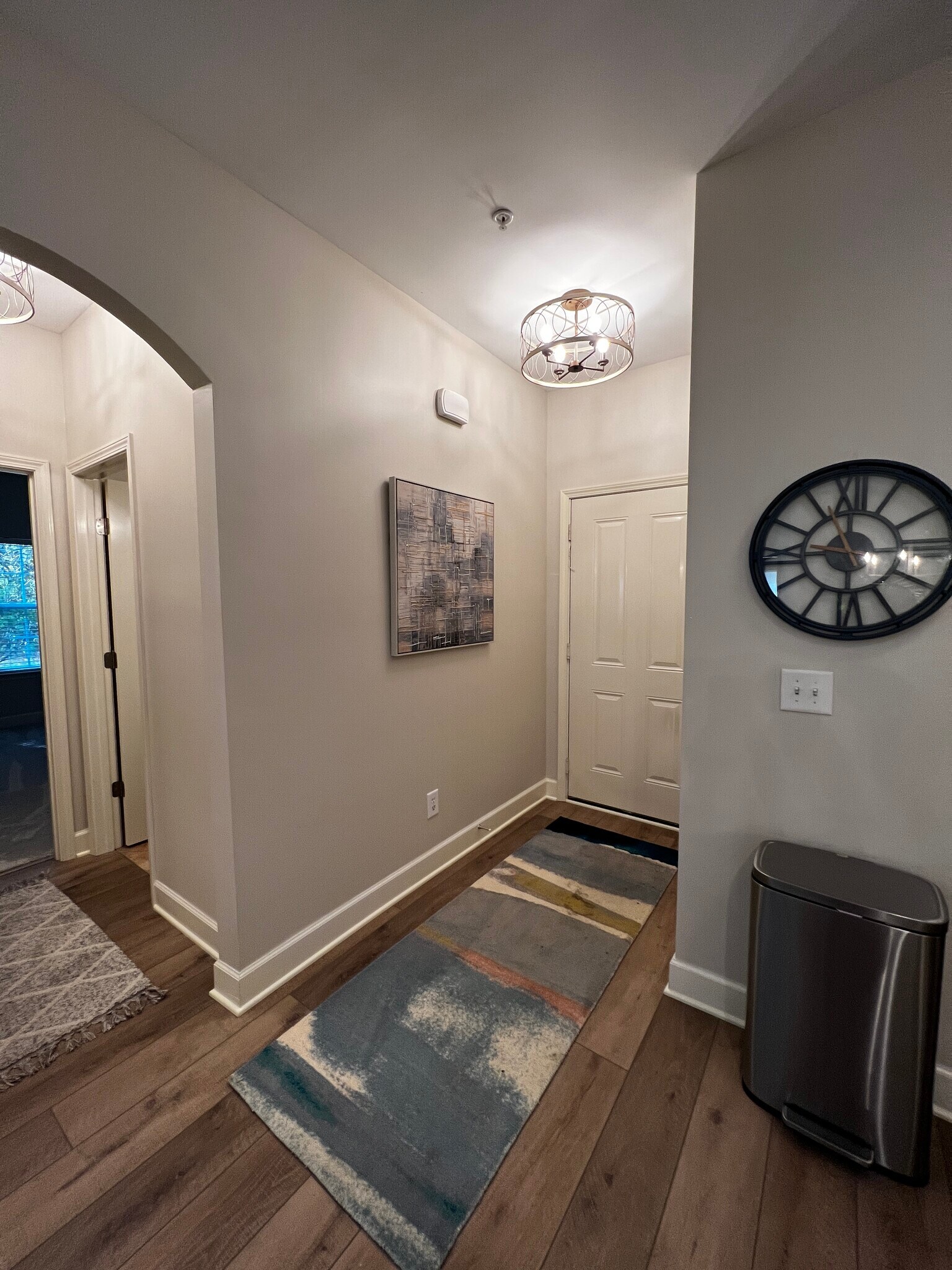 Building Photo - 4844 Bevendean Dr