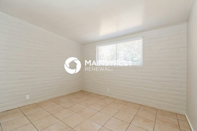 Building Photo - 3 Bedroom Pet-Friendly Home in Tucson, AZ ...