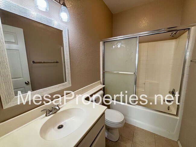 Building Photo - 15389 Megan Ct