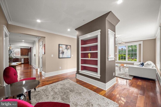 Building Photo - 9715 Singleton Dr