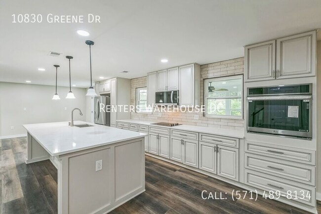 Building Photo - 10830 Greene Dr