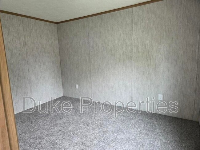 Building Photo - 410 Donegal Dr