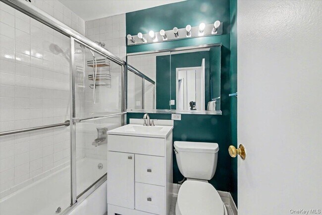 Building Photo - 505 Central Ave