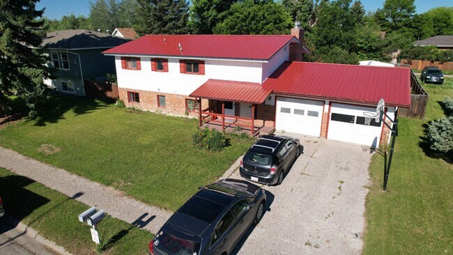 Building Photo - 505 N 16th Ave