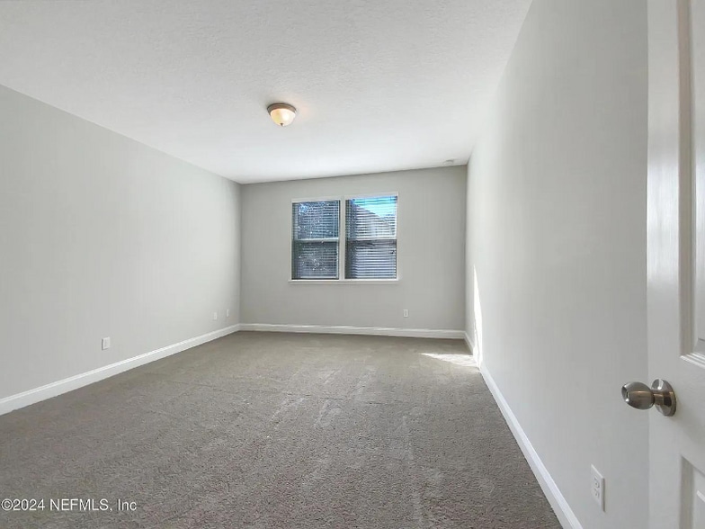 Building Photo - 14562 Serena Dr