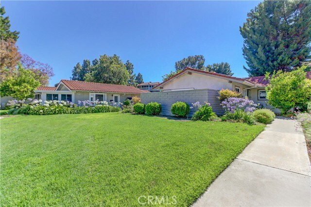 Building Photo - 2374 Via Mariposa W