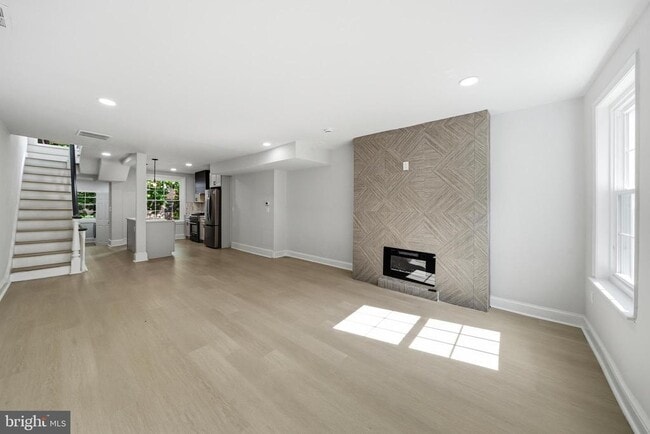 Building Photo - 423 S 20th St
