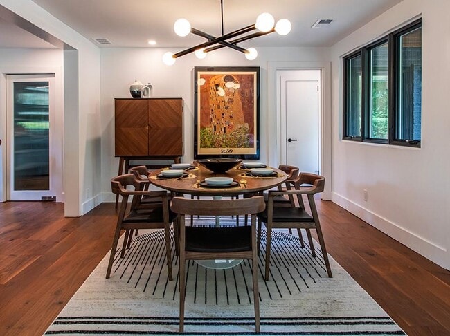 Building Photo - 1904 Lenox Rd NE