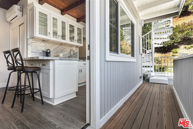 Building Photo - 3908 Las Flores Canyon Rd