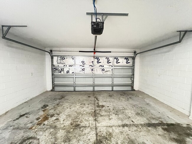 Building Photo - BEAUTIFUL 3 BD/2BA Home in Ocklawaha!!