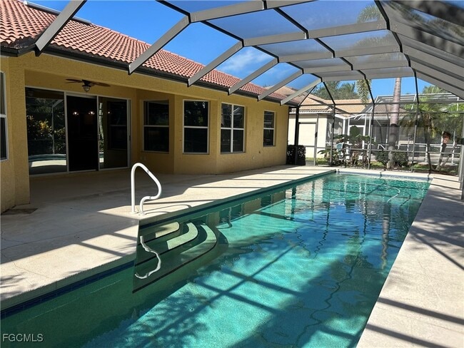 Building Photo - 9947 Colonial Walk N