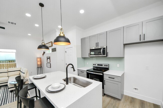 Building Photo - 9305 Jutland Rd