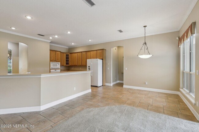 Building Photo - 2260 Harbor Lake Dr