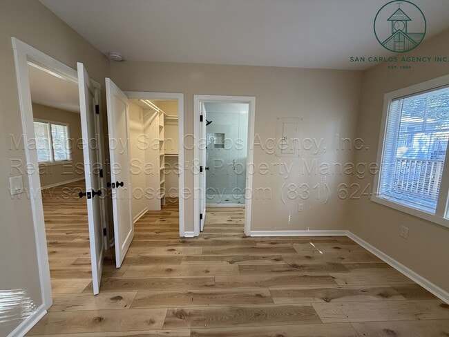 Building Photo - Newly Remodeled One Bedroom Carmel-by-the-...