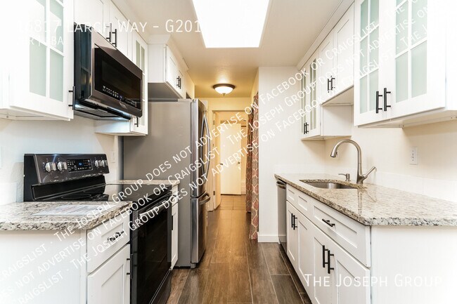 Building Photo - 16817 Larch Way