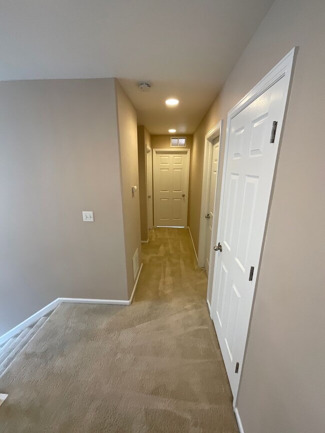 Building Photo - 4 Bedroom Home Available Near Black Forest...