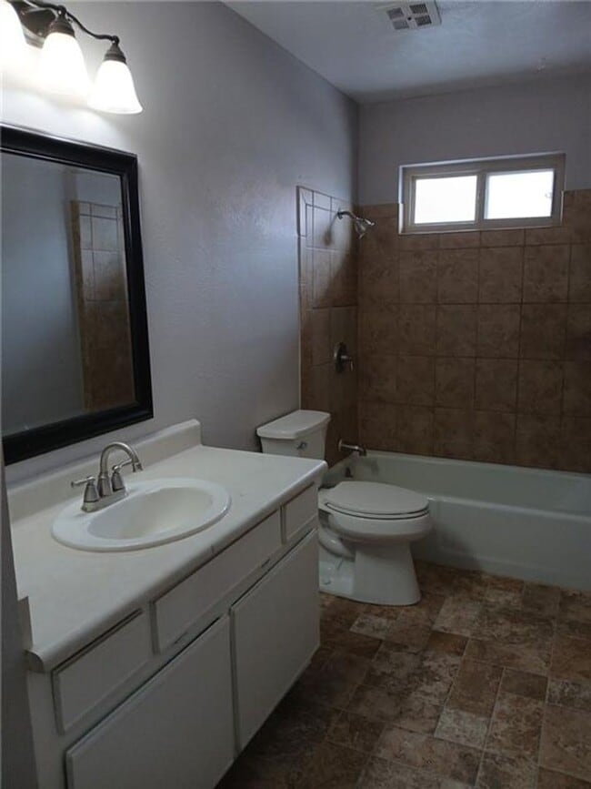 Building Photo - 6208 Hidden Cove