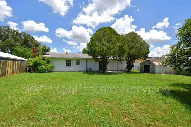 Building Photo - 4615 San Antonio Dr