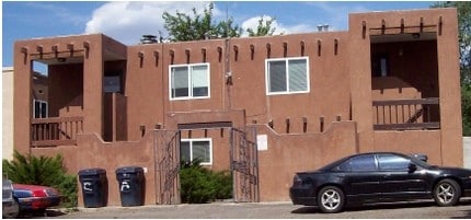 Building Photo - 308 Whispering Sands Ct SE